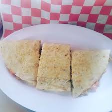 Adrian Cabada (@elchamopicapollo) • Instagram photos and videos