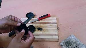 إشعال النار بدون ولاعة ولا كبريت من الطرق القديمة stick