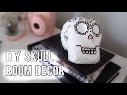 We've rounded up many stylish, noncheesy ways you can. Diy Paper Mache Skull Room Decor Youtube