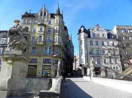 Kłodzko posiada jeden z bogatszych, zróżnicowanych i cenniejszych w kraju obiektów zabytkowych tworzących wspaniałą panoramę. Klodzko Sudety Gory Bliskie Sercu