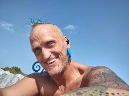 Julian Stone (@julianxstone)