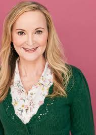 Mary Devault's Instagram, Twitter & Facebook