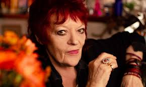 Diana Gillespie's Instagram, Twitter & Facebook