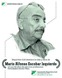🎖️ Deportivo Cali resalta los 50 años de labor como periodista de Mario Alfonso  Escobar, el 'doctor Mao', un referente de nuestra ciudad y el país. 👏👏👏
