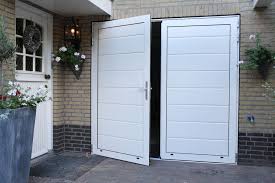 Für eine garage oder ein gerätehaus ist ein drehflügeltor immer eine gute wahl. Garagentore Alpha Tore Oberhausen Garagentore Garagen Flugeltore