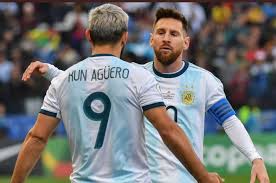 We specialize in creating innovative, premium lifestyle clothing with high quality and precision detail in. Duet Lionel Messi Sergio Aguero Di Barcelona Jaminan 60 Gol Semusim Bolasport Com