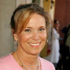 Nancy Dow's Instagram, Twitter & Facebook