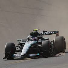 Antonelli reage com a Mercedes, supera Verstappen e lidera TL2 do GP da Bélgica de F1
