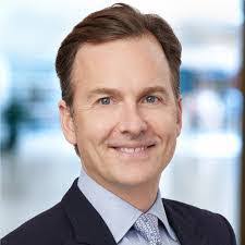 Benjamin Kallo's Instagram, Twitter & Facebook