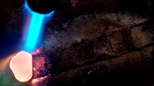 Denumirea si simbolul argintului provin de la cuvantul latin argentum care exprima luciul diamantin al metalului. Topire Argint 925 Youtube