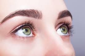 It is normal for one or two lashes to fall out per day, because your hair is constantly renewing, but they should also grow back over time. 10 Reasons Your Eyelashes Fall Out Healthy Eyelashes