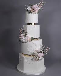 Karisha Extreme Cake Makers On Instagram Congratulations Neelam Harmun The Sweetest Couple It W Extreme Cake Makers Wedding Cake Boards Cake Structure