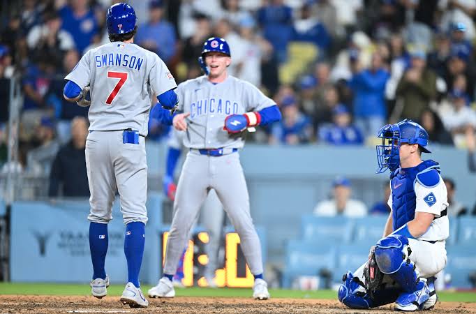 Cubs 6, Dodgers 4: Dansby Swanson's ninth inning homer gives the Cubs their  10th straight win | Bleed Cubbie Blue