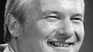 In june 2013, bill assumed the role of associate director and expanded his portfolio to include oversight of the south florida. 0moj72xgqwq3am