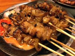 Kalian juga bisa mencoba membuat sate kambing bumbu kacang. Resep Dan Cara Membuat Sate Daging Sapi Madura Yang Empuk Dan Enak Selerasa Com