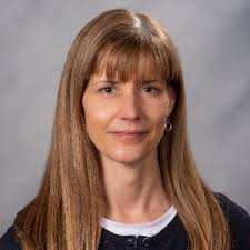 Michelle Winesett (@kalifornia1996)