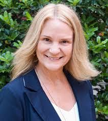 Lashae Roberts's Instagram, Twitter & Facebook