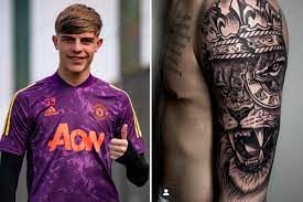 Forearm tattoos used to be rare since most professionals couldn't get a visible tattoo. Man Utd Star Brandon Williams Shows Off New Sleeve Tattoo With Incredible Roaring Lion Which Jesse Lingard Loves