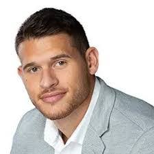 Christa Wallace's Instagram, Twitter & Facebook