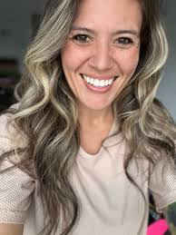 Danielle Mendenhall's Instagram, Twitter & Facebook