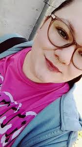 Jacqueline Fleck's Instagram, Twitter & Facebook