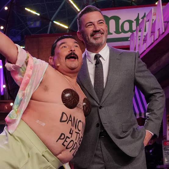 Jimmy Kimmel Rips Into 'Haters' Trying to Convince 'DWTS' Fans to Stop  Voting for Guillermo Rodriguez - Parade
