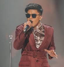 Make sure to watch short film by haqiem rusli part 1 and part 2 to. Ramai Mata Masuk Habuk Lihat Persembahan Haqiem Rusli Dengan Otai Rosyam Nor
