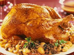 Faites chauffer le four à 200°c ou th.6/7. Dinde Farcie Aux Morilles Poelee De Marrons Recettes Recette Recette Dinde Cuisson Dinde Dinde Farcie
