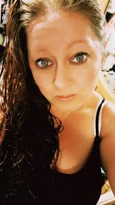 Angela Rowsey's Instagram, Twitter & Facebook