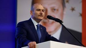 Chp'li vekil antmen, i̇çişleri bakanı süleyman soylu'nun dün ne dediyse bugün tam tersini yaptığını ve söylediğini belirterek biz bir anlamda kronolojik olarak 'süleyman soylu'yu anlama' kılavuzu. Suleyman Soylu Dan Sokaga Cikma Yasagi Itirafi Hakaretleri Kabul Ettim Gercek Gundem