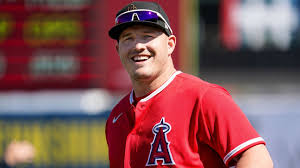 Mike trout is officially a dad! Mike Trout Wife Jessica Announce Birth Of Son Beckham Aaron Trout