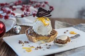 Give your christmas dessert spread a caffeine kick with this layered cake. Bio Recipe By Stina Spiegelberg Pecan Pie With Spicy Christmas Cookie Ice Cream And Amaretto Sauce Rapunzel Naturkost