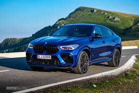 The bmw x6 is the originator of the trend, and more than a decade after it debuted, the x6 is still a standout choice among competition from audi, porsche and, of course, mercedes. Video Bmw X6 M Competition Drag Races Audi Rs Q8 With A Twist