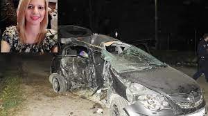 Σύμφωνα με τις πρώτες πληροφορίες, ιχ συγκρούστηκε με μοτοσικλέτα, με αποτέλεσμα να τραυματιστεί ο οδηγός του δίκυκλου. Sygklonizoyn Oi Eikones Apo To 8anathforo Troxaio Stis Moires Nekrh 38xronh Astynomikos Kai H Dixronh Korh Ths