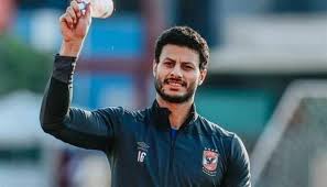 Jun 03, 2021 · ألمح شوقي غريب المدير الفني للمنتخب الأولمبي بالإطاحة بحارس مرمى الأهلي ومنتخب مصر الأول محمد الشناوي، من قائمة أولمبياد طوكيو، خاصة في ظل ارتباط النادي الأهلي بالبطولة الأفريقية، وصعوبة لحاق الشناوي بالمنتخب. ÙƒÙˆØ±ÙˆÙ†Ø§ Ù…Ø­Ù…Ø¯ Ø§Ù„Ø´Ù†Ø§ÙˆÙŠ Ù…Ø³Ø­Ø© Ø¬Ø¯ÙŠØ¯Ø© ØªØ²Ù„Ø²Ù„ Ø§Ù„Ø£Ù‡Ù„ÙŠ Ø£Ù…Ø§Ù… Ø§Ù„Ø²Ù…Ø§Ù„Ùƒ