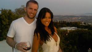 She has a son with her ex boyfriend j.j. Jj Barea Confirma Su Separacion De Zuleyka Rivera Univision Puerto Rico Wlii Univision