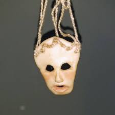 I love how this page has becum something for fake ladies and links to other  sites. Lol why is it that something good always seems to go to shit in a  hand