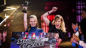 Als we naar aantallen views op youtube kijken dan blijkt dat de meest bekeken video uit dit seizoen van the voice kids. Esmee Wint The Voice Kids Nos Jeugdjournaal