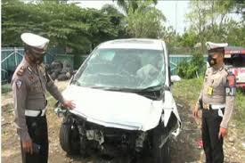 Dalam rapat pembentukan dewan pimpinan wilayah (dpw) yang dilakukan pada 2 mei 2021. Mobil Ditabrak Dari Belakang Di Tol Cipali Putra Sulung Amien Rais Alami Luka Berat