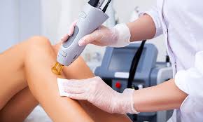 It feels either like a cat sneezing or like tiny pin pricks, depending on the area being waxed. Benefits Of Getting Laser Hair Removal Over Waxing Life Is An Episode