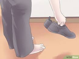 Evdeki toz böceklerinden nasıl kurtulunur? Evdeki Toz Nasil Azaltilir Wikihow