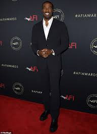 brad pitt and jamie lee curtis look sharp at afi awards luncheon em 2020 look looks pinterest
