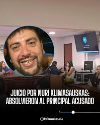 Hace instantes se conoció que el tribunal integrado por los jueces Norma  Palomo, Aldo Primucci y Aníbal Burgos, falló por mayoría, con disidencia de  uno de los miembros, y resolvió absolver a