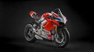 Ducati Panigale V4s Course Superbike 2019