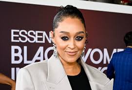 Tia Mowry is opening up about life after divorce and her current  relationship with her sister Tamera. See the exclusive video here:  https://theshaderoom.com/tia-mowry-tamera-mowry-relationship-divorce-cory-hardrict/?utm_source=facebook&utm_medium=social
