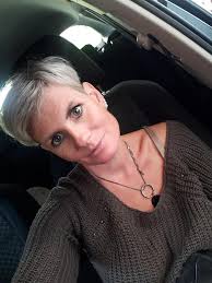 This popular undercut pixie