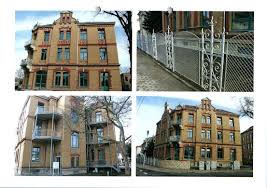 Von anfang an besaß jede wohnung ein innenliegendes badezimmer mit wc, was zu dieser zeit noch keine selbstverständlichkeit war. 4 Zimmer Wohnung Zum Verkauf Leubener Strasse 25 01279 Dresden Laubegast Mapio Net