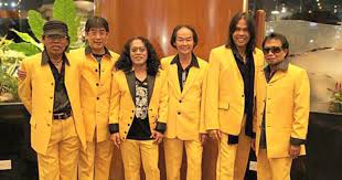 Discover more music, concerts, videos, and pictures with the largest the black dog bone lineup was: Showbiz There S More Than Dimpled Beauties And Sad Raya Songs This Time Jatt
