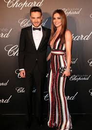 Though, she is 1.6 m tall, she weighs about 51 kg. Cheryl Boyfriend And Husband List From Liam Payne And Ashley Cole To Jean Bernard Fernandez Versini And Tre Holloway