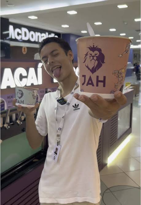 Tem novidade no Internacional Shopping! O Jah Açaí chegou com opções pra  todo mundo: Zero açúcar, zero glúten, zero lactose e 100% sabor! São várias  combinações deliciosas pra você montar do seu jeito ...